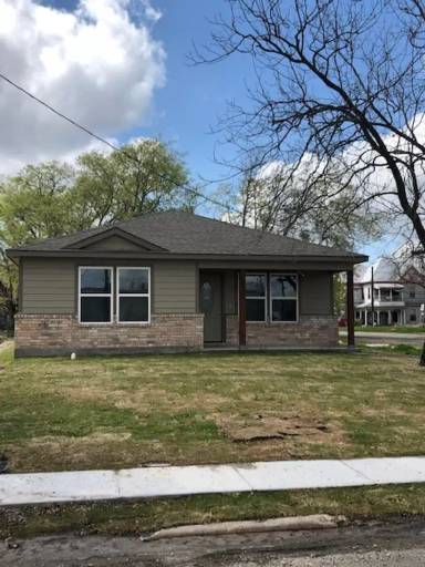 Main picture of 2310 Saint John St