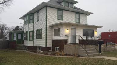 Main picture of 1311 Superior Ave