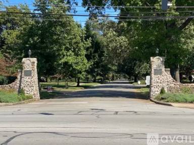 Main picture of 900 Audubon Pkwy