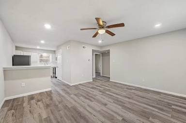 Main picture of Van Alstyne Apartments