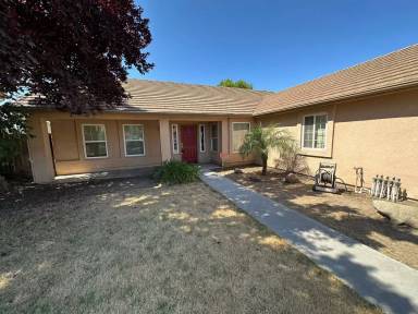 Main picture of 554 St Michelle Dr
