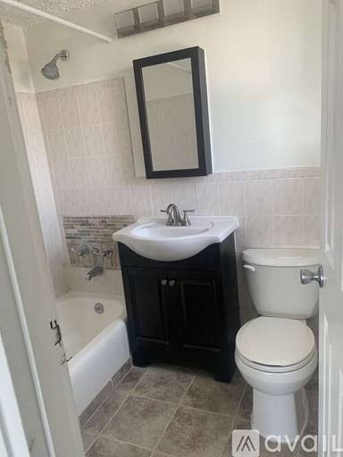 Main picture of 8829 Kennedy Blvd