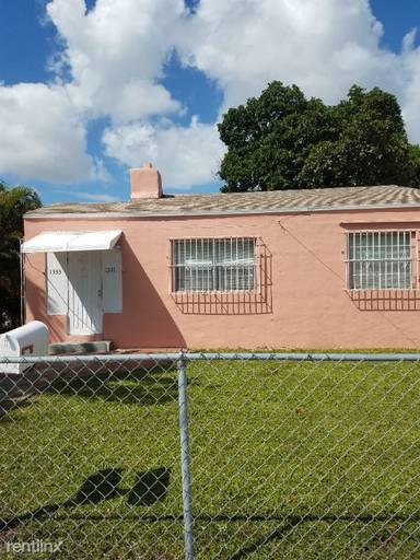 Main picture of 1325 NW 33rd St