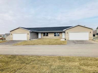 Main picture of 2901 Cohen Ln
