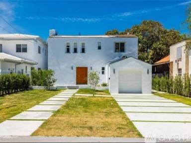 Main picture of 3166 Royal Palm Ave