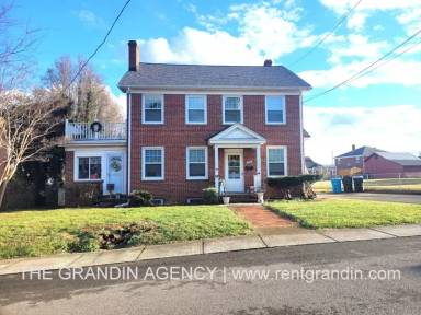 Main picture of 2803 Burton Ave NW