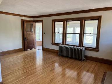 Main picture of 1693 Watson Ave