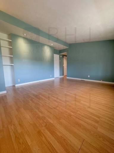 Main picture of 41 Landon Ln