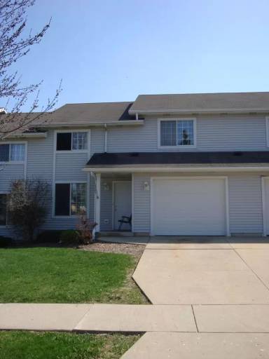 Main picture of 5401-07 45th St