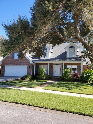 Main picture of 10 Islandview Dr