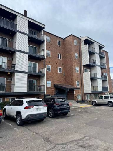 Main picture of 1150 Golden Cir