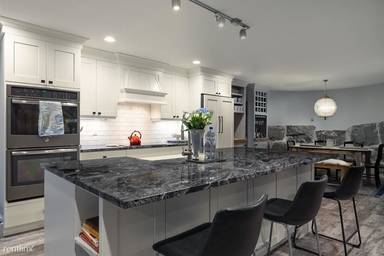 Main picture of 23 Follen St