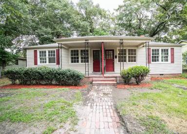Main picture of 614 Coolidge Ave