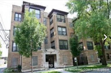 Main picture of 4209 S Michigan Ave