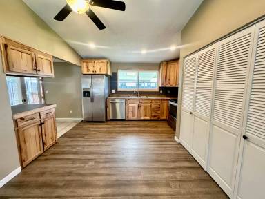 Main picture of 4738 Sturdivant Ave