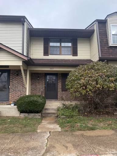 Main picture of 583 E Graham Pl