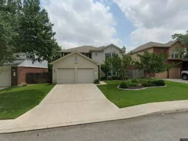 Main picture of 2734 Montebello