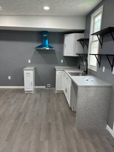 Main picture of 1027 Salter Way