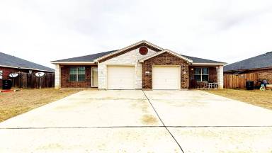 Main picture of 1300B Loyal Ln