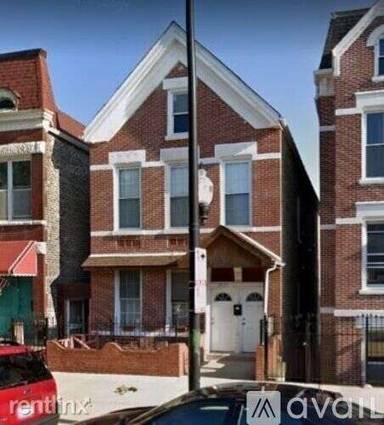 Main picture of 2021 W 21st Pl
