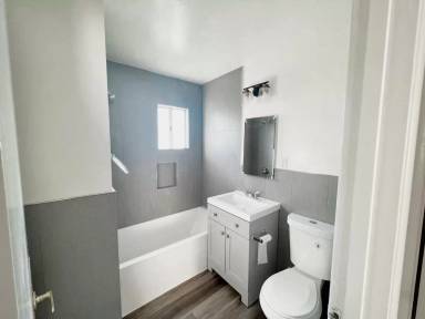 Main picture of 36 S Parkwood Ave