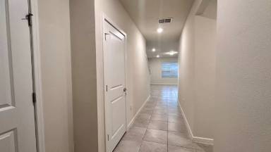 Main picture of 3074 Green Park Dr