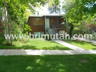 Main picture of 1210 E Princeton Ave