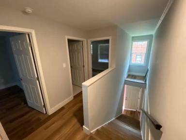 Main picture of 1705 Laurel Ave