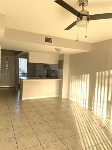 Main picture of 811 SE 12th Ave