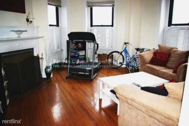 Main picture of 504 Beacon St