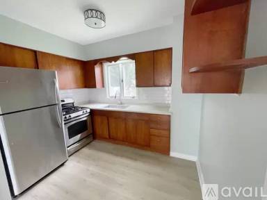 Main picture of 104 Presque St