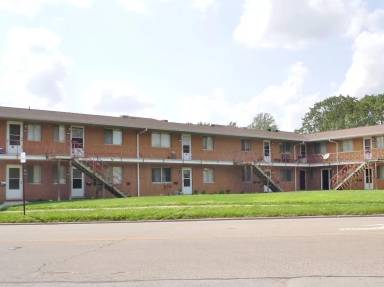 Main picture of 605 Saint Louis Rd