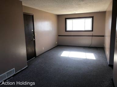 Main picture of 720 E 9th St
