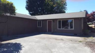 Main picture of 2325 Lee Ave