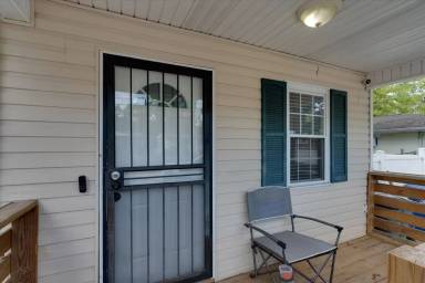 Main picture of 1609 Roanoke Ave