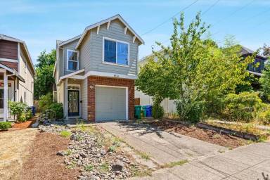 Main picture of 8526 N Haven Ave