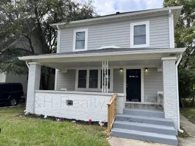 Main picture of 3758 Broadway St