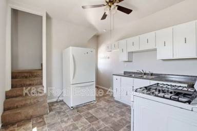 Main picture of 433 28th Street - Rear Right