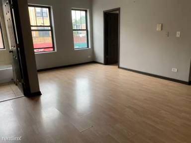 Main picture of 7254 S Jeffery Blvd