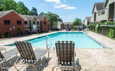 Main picture of 1909 Shiloh Rd