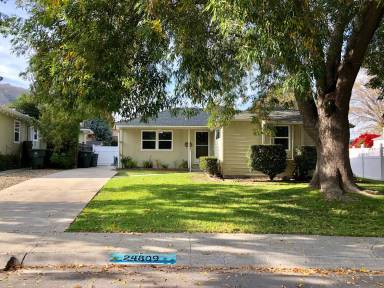 Main picture of 24809 Winlock Dr