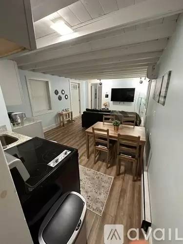 Main picture of 825 Reece Rd