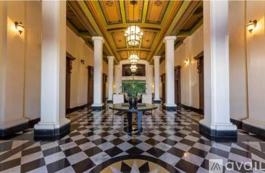 Main picture of 835 Locust Ave