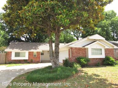 Main picture of 1428 Aladdin St