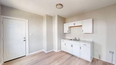 Main picture of 3001 Garden Ave