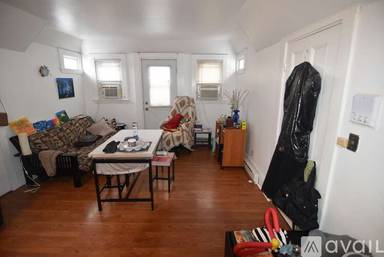 Main picture of 364 Harvard St