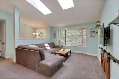 Main picture of 310 View Rd