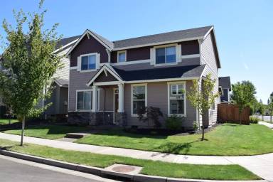 Main picture of 14632 Catalpa Way