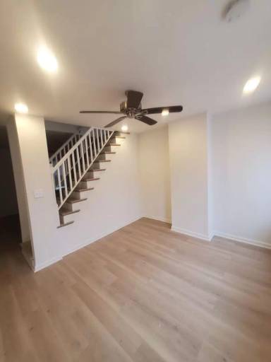Main picture of 247 E Haines St