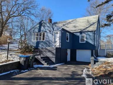 Main picture of 52 Albemarle Ave